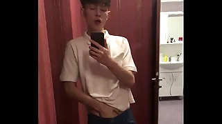 Dream Boy Beautifully Masturbates greater than himself involving the Mirror / Big Dick 23cm
